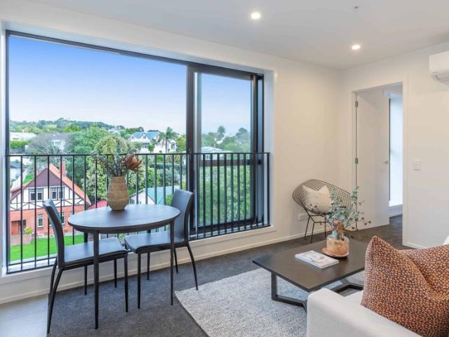 Apartment for rent in Mount Albert, Albert-Eden