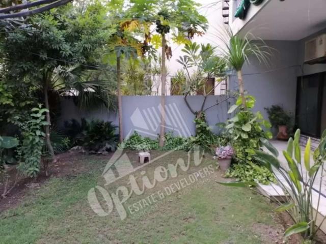 House for sale in 72 MB Floor Zainab tower, Link road, Model town, Lahore, Punjab, Pakistan, Model Town