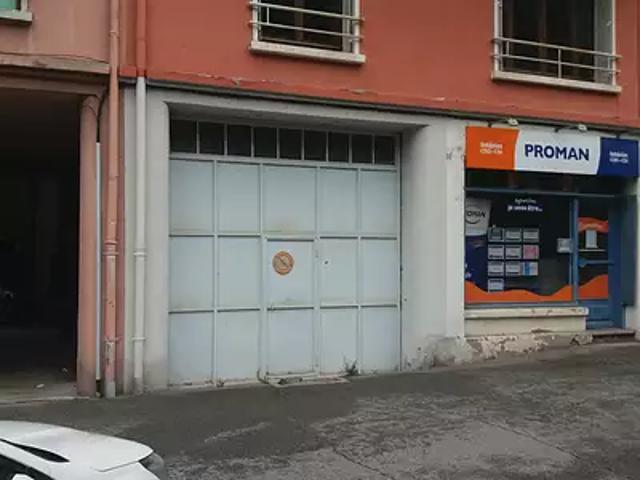 Garage vente à Saint-Jean-de-Maurienne, Modane