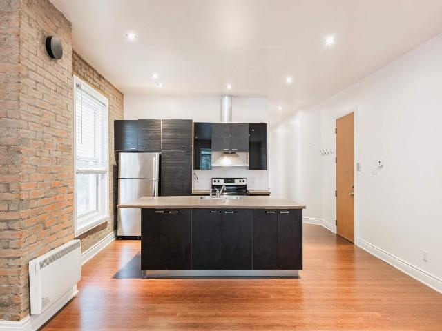 Apartment for rent in Ville-Marie, Montréal