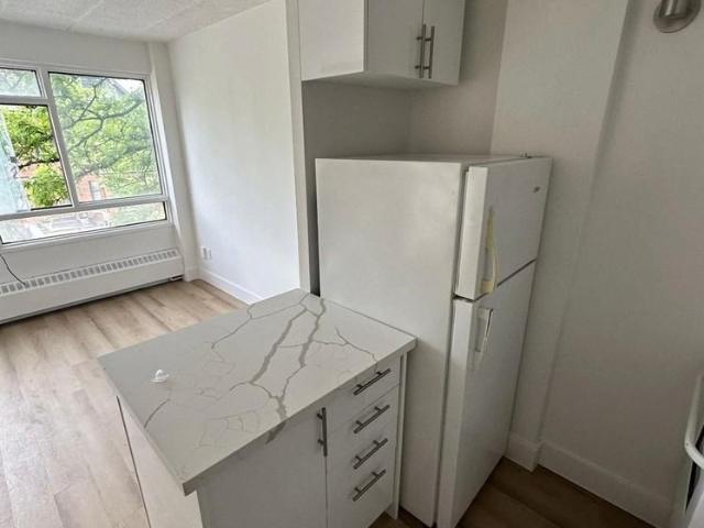 Apartment for rent in Somerset, Ottawa