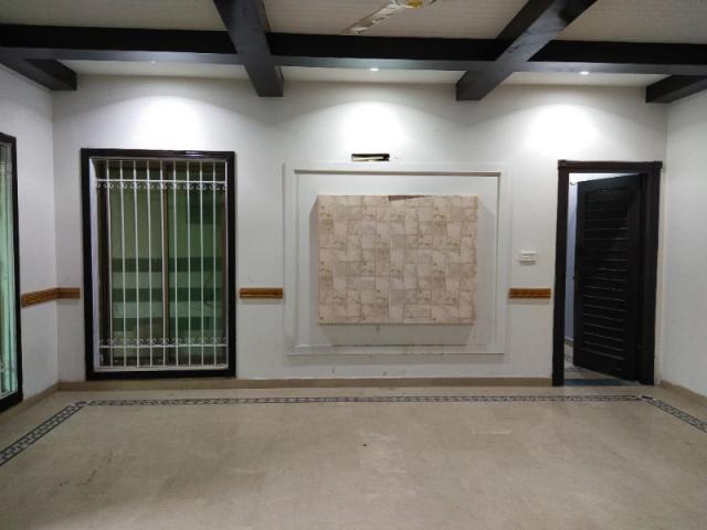 House for sale in Faisalabad, Islamabad Capital Territory