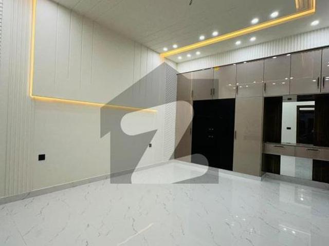 House for sale in تحصیل فیصل آباد شہر, فیصل آباد ڈویژن