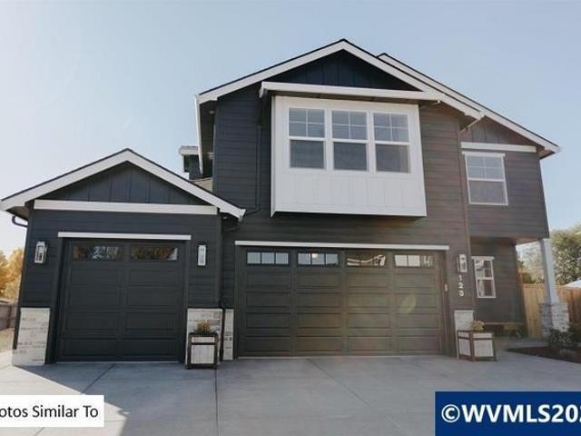 House for sale in Oregonia