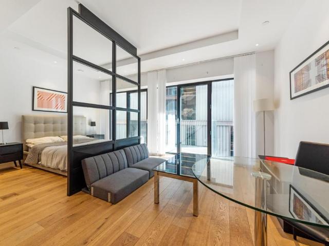 House for rent in London City Island, Blackwall