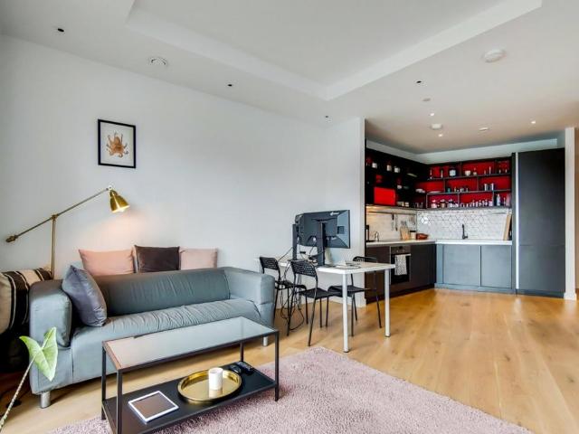 Apartment for rent in London City Island, Blackwall