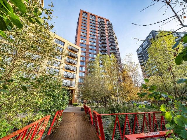 Studio for rent in London City Island, Blackwall