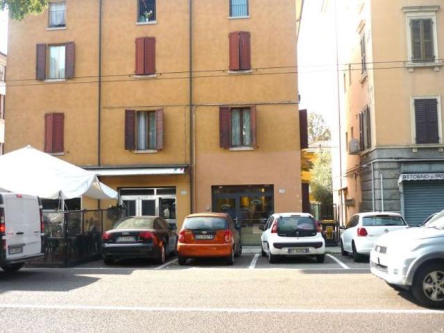 Locale Commerciale in vendita a Centro Storico, Modena
