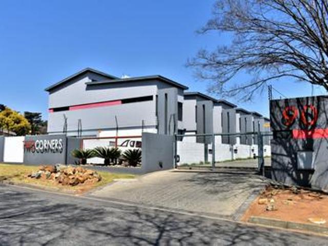 Townhouse for sale in Ekurhuleni, Gauteng