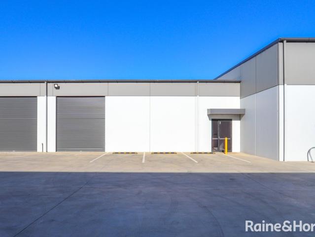 Warehouse for rent in Bathurst, New South Wales