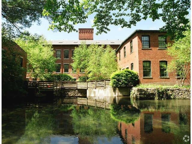 Room for rent in Beacon Falls, Connecticut