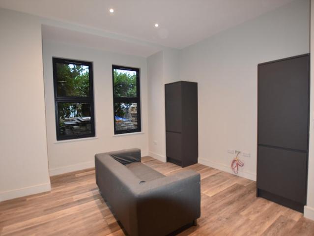 Apartment for rent in London Borough of Ealing, Park Royal
