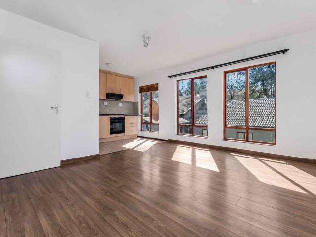 Apartment for rent in Paulshof, Alexandra