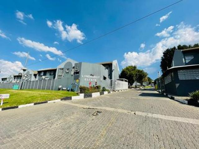 Apartment for sale in Johannesburg, City of Johannesburg Metropolitan Municipality