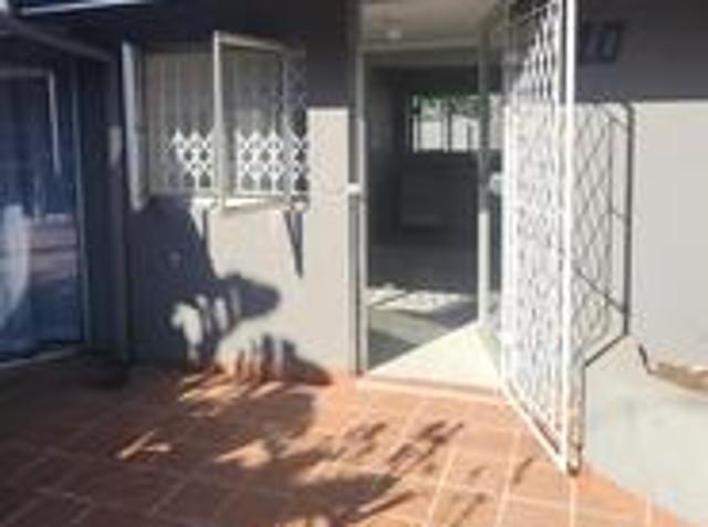 Apartment for rent in Seaview, Kwazulu-natal