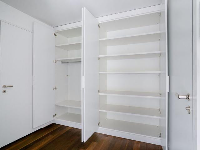 Apartment mieten in Einigen, Zürich
