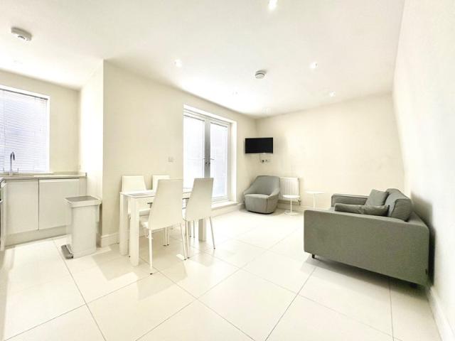 Apartment for rent in London Borough of Hounslow, Greater London
