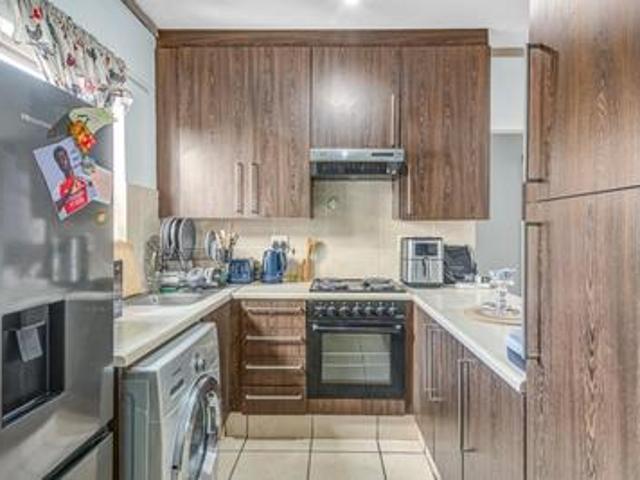 Apartment for sale in Johannesburg Ward 106, Randburg