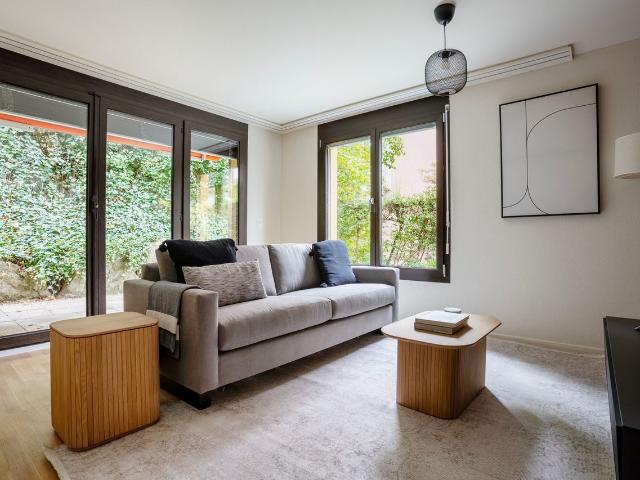 Apartment mieten in Einigen, Zürich