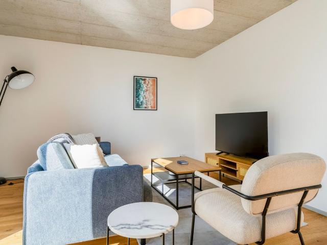 Apartment mieten in Einigen, Zürich
