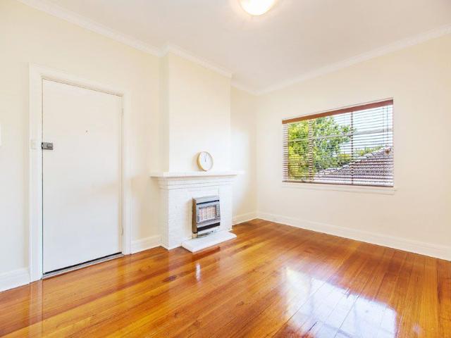 Apartment for rent in St Kilda East, Melbourne