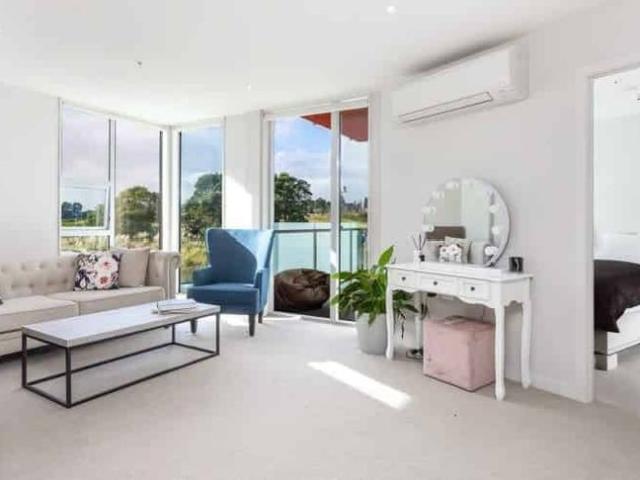 Apartment for rent in Paremoremo, Oroua County