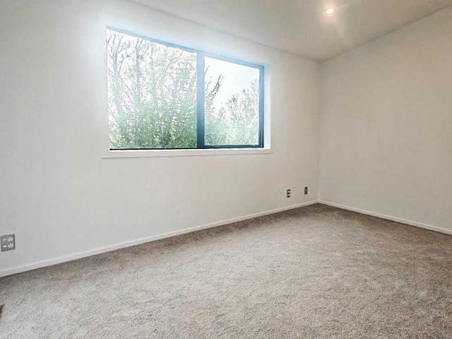 Townhouse for rent in Kelston, Whau