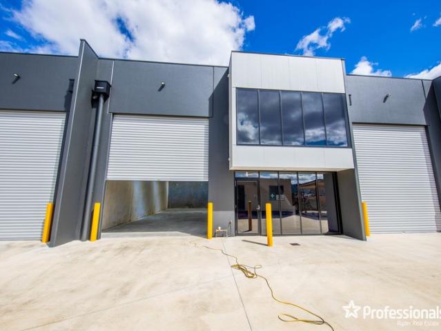 Warehouse for rent in New Gisborne, Victoria