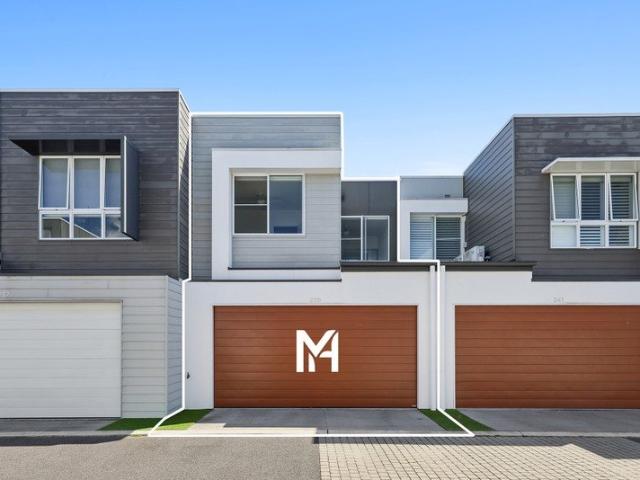 Townhouse for sale in Fernbrook, Queensland