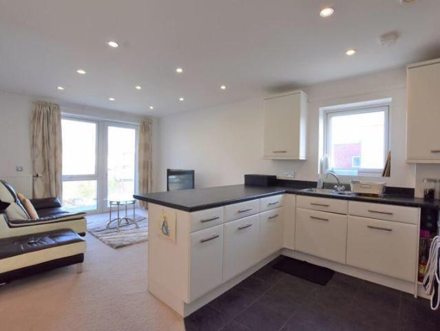 Apartment for rent in Lane, Greater London