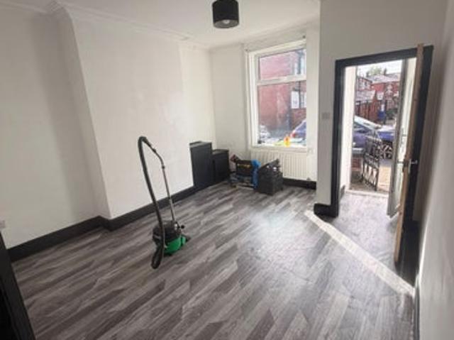 Apartment for rent in Crown Point, Tameside