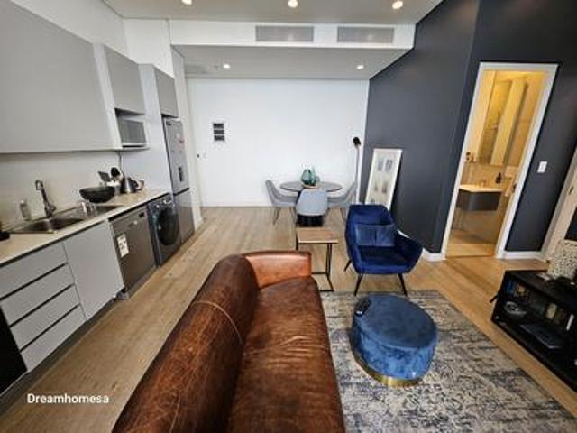 Apartment for sale in Hyde Park, Rosebank