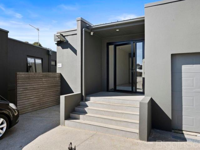Apartment for sale in Creswick, Victoria