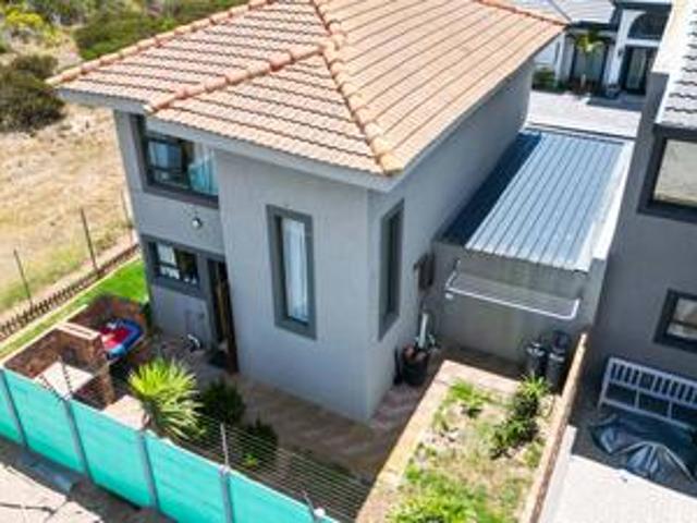 Townhouse for sale in Groot Brak Rivier, Western Cape