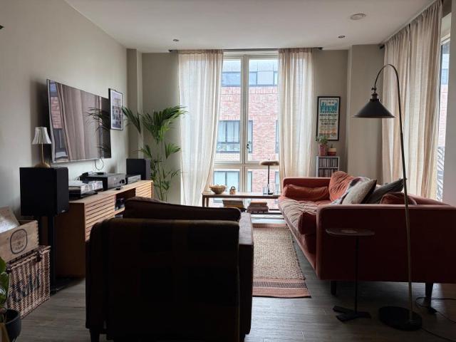 Apartment for rent in Bow, Greater London