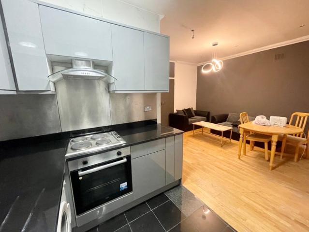 Apartment for rent in West Kensington, Greater London