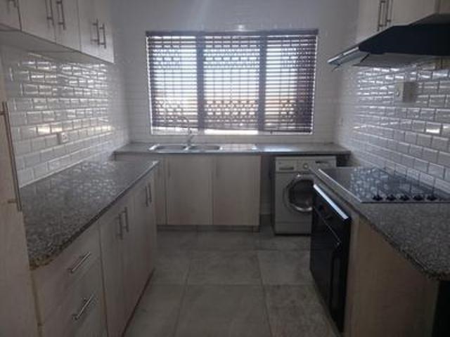 Apartment for rent in Queensburgh, Kwazulu-natal