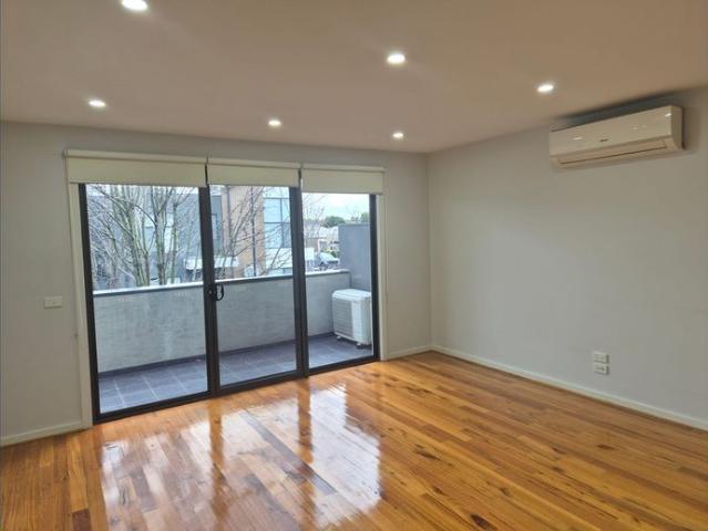Townhouse for rent in Camerons Creek, Victoria