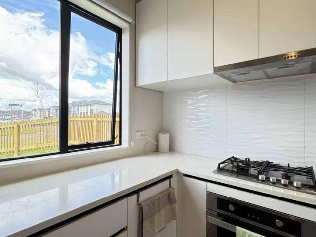 Townhouse for rent in Howick, Oroua County