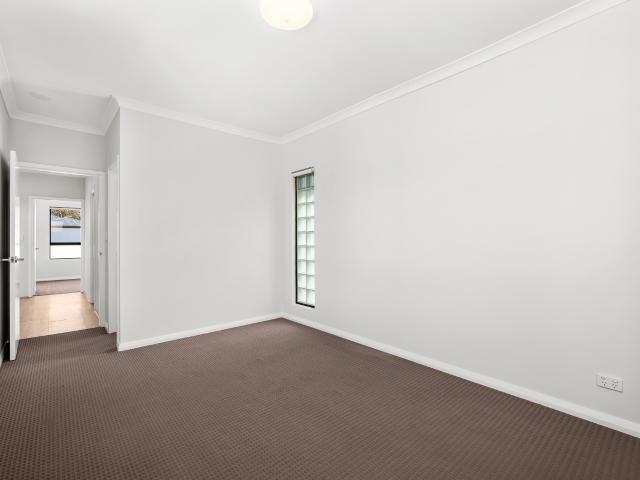 Apartment for sale in Cloverdale, Western Australia