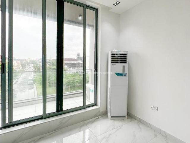 Flat for sale in Eti Osa, Lagos