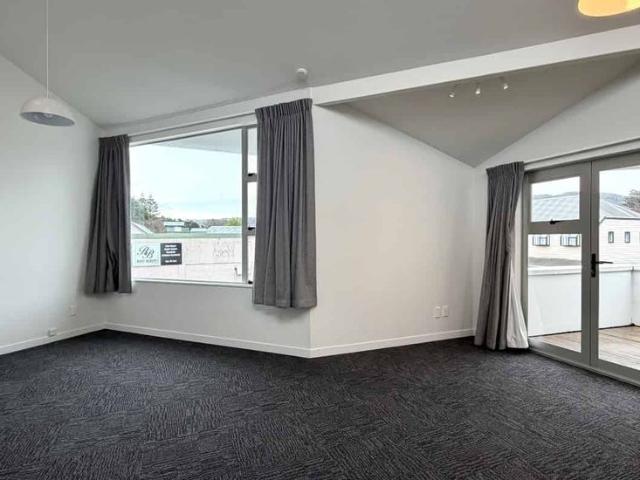 Apartment for rent in Days Bay, Wellington