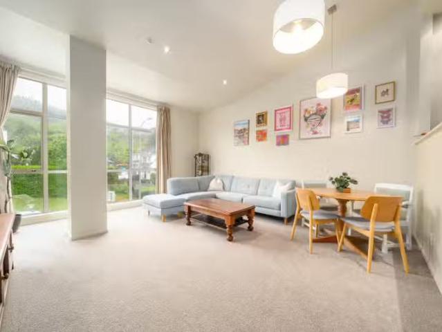 Apartment for rent in Linden, Wellington