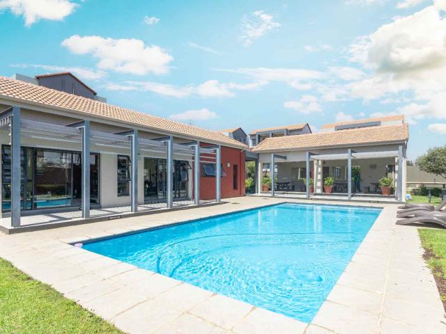 Apartment for rent in Douglasdale, Randburg