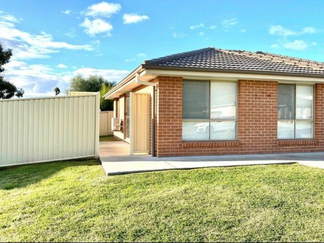 Apartment for rent in Piallamore, New South Wales