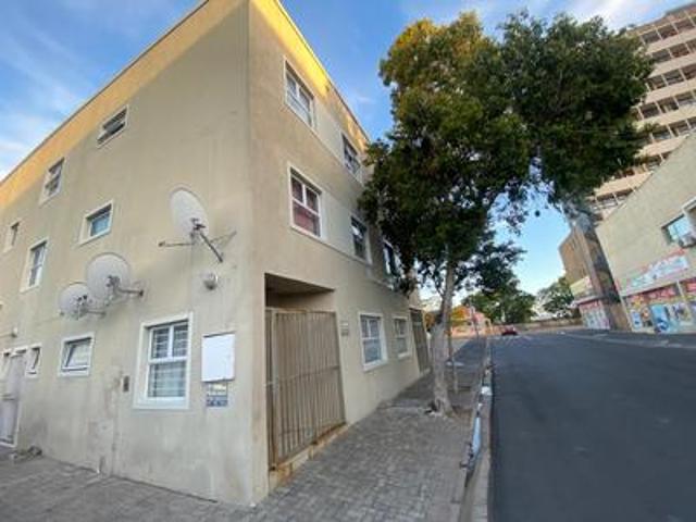 Apartment for sale in Goodwood, City of Cape Town