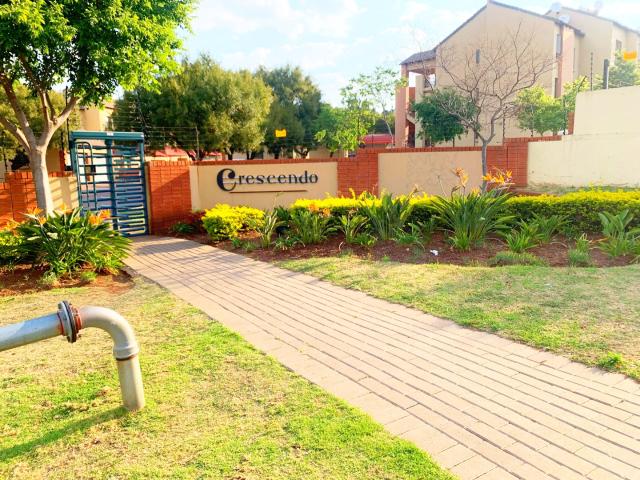 Apartment for rent in Noordwyk, City of Johannesburg Metropolitan Municipality