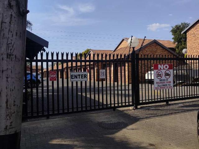 House for rent in Waterkloof, Gauteng
