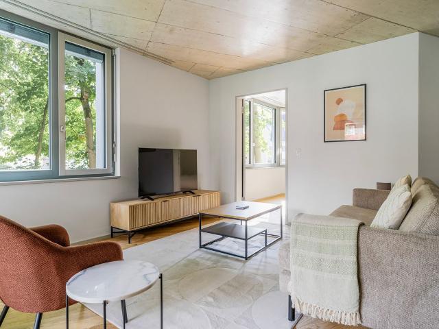 Apartment mieten in Einigen, Zürich