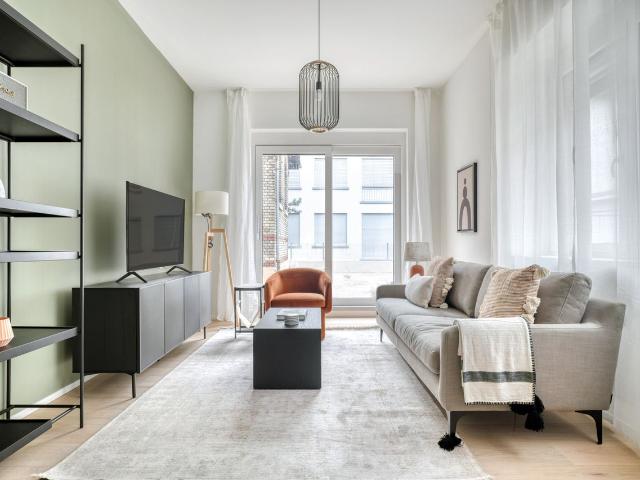 Apartment mieten in Einigen, Zürich
